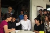 Lãnh đạo ngành GD&ĐT Hà Nội trao hỗ trợ cho gia đình công nhân vệ sinh môi trường đô thị tử vong do tai nạn